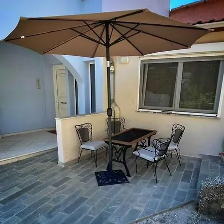 Dk House1 Daire Kavala